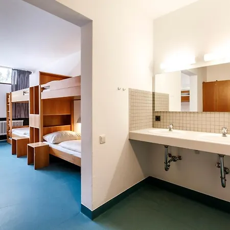 Possenhofen Hostel *